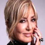 «گوگوش» و همسرش «محمود قربانی» سر میز شام در شب عروسی