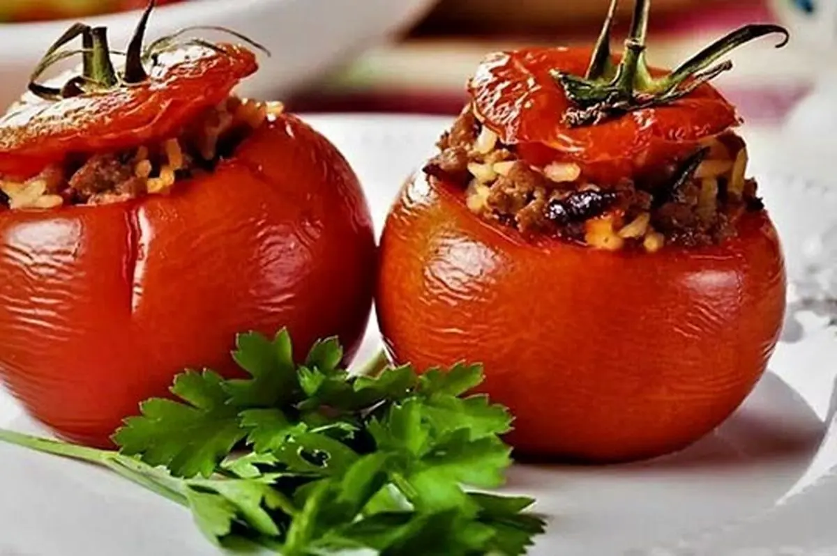 طرز تهیه دلمه گوجه فرنگی خوشمزه و مجلسی